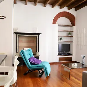 Duca Di Porta Romana, Viaorti Apartamento Milán